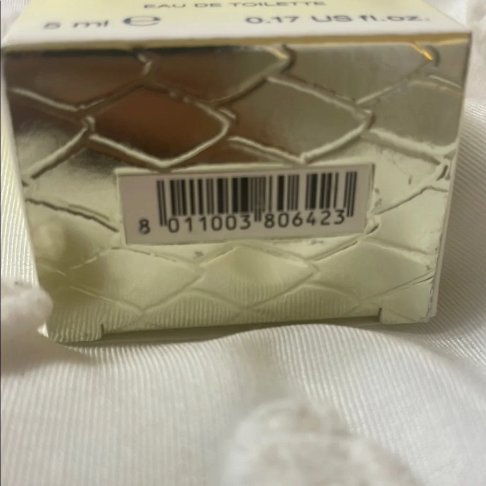 Versace Yellow Diamond - Picture 3 of 4